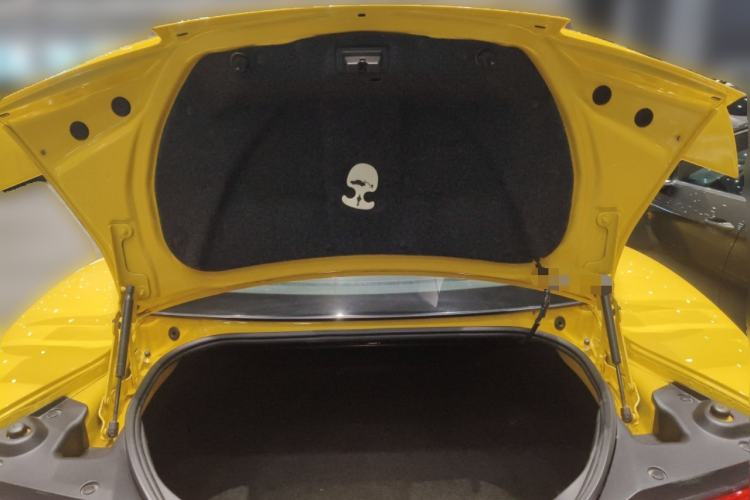 Used Chevrolet Camaro 2015 3.6L RS Limited Edition Trunk