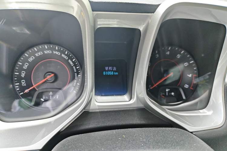 Used Chevrolet Camaro 2015 3.6L RS Limited Edition Odometer Close Up