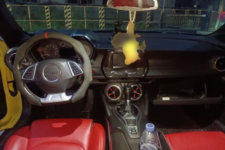 Used Chevrolet Camaro  Center Console