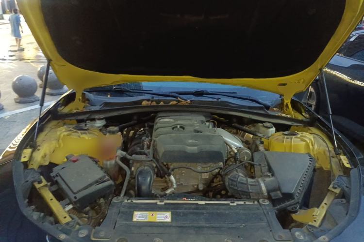 Used Chevrolet Camaro  Engine Bay