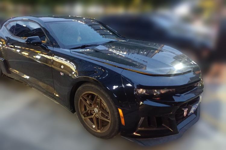 Used Chevrolet Camaro  Front Right 45 Deg
