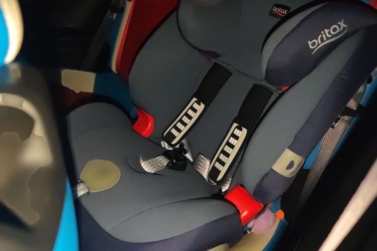 Used Chevrolet Camaro  Left Rear Seat