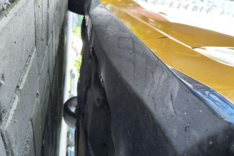 Used Chevrolet Camaro  Chassis Front Right