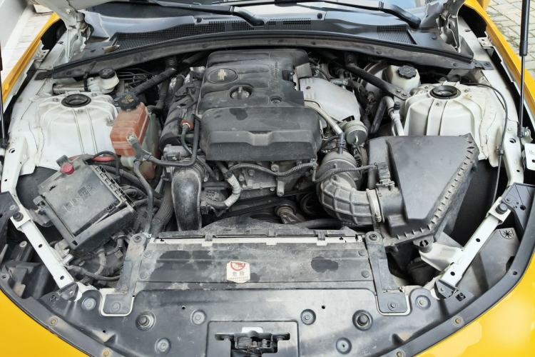 Used Chevrolet Camaro  Engine Bay