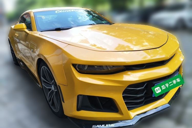 Used Chevrolet Camaro  Front Right 45 Deg
