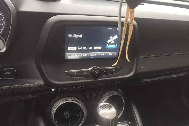 Used Chevrolet Camaro 2017 2.0T RS Audio And AC Panel