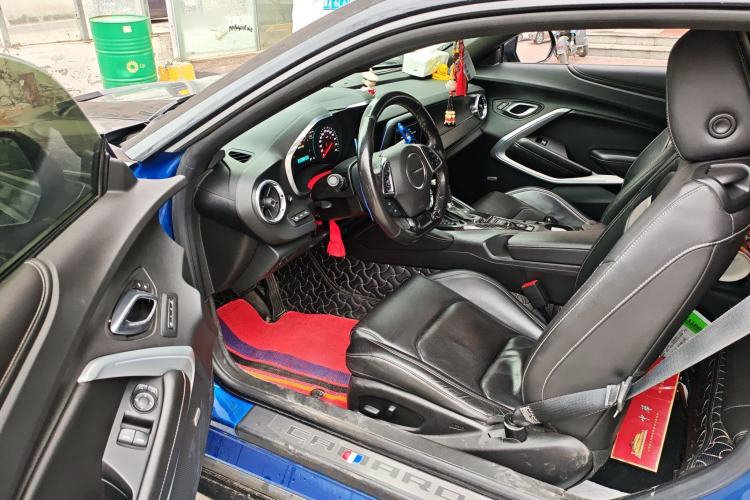 Used Chevrolet Camaro 2017 2.0T RS Driver Seat