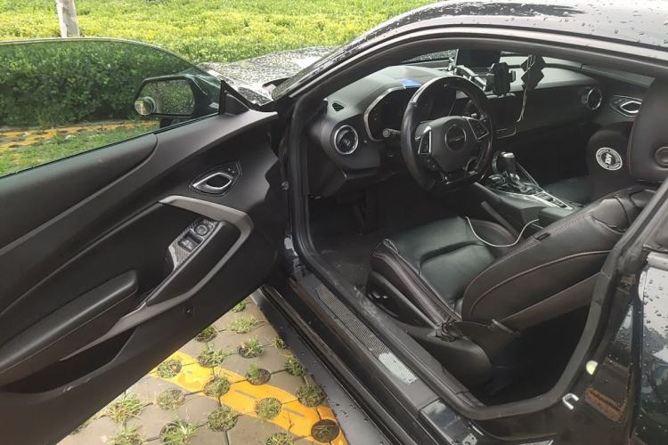 Used Chevrolet Camaro 2017 2.0T RS Driver Seat