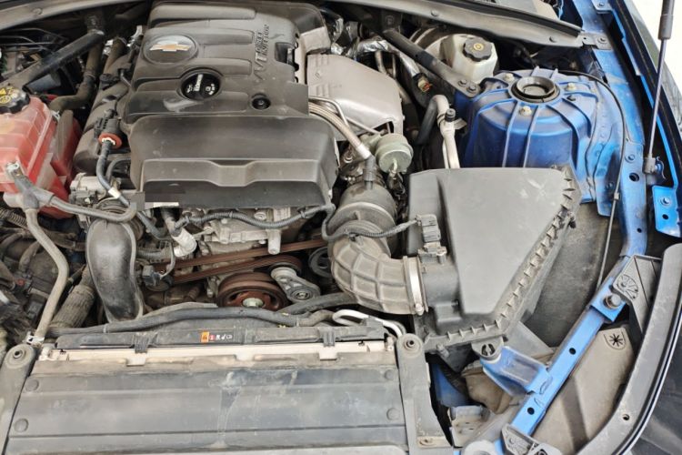 Used Chevrolet Camaro 2017 2.0T RS Engine Bay Left
