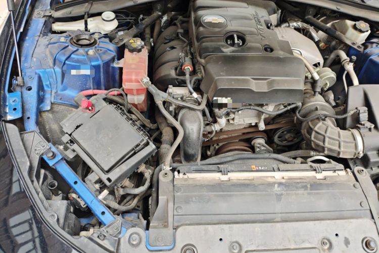 Used Chevrolet Camaro 2017 2.0T RS Engine Bay Right