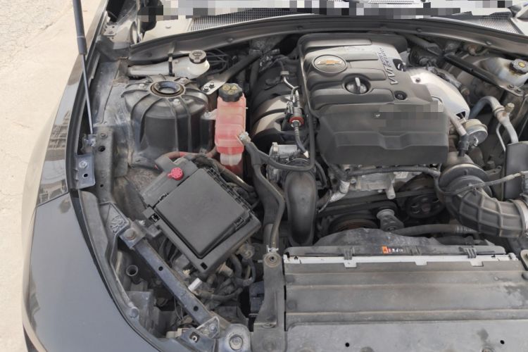 Used Chevrolet Camaro 2017 2.0T RS Engine Bay Right