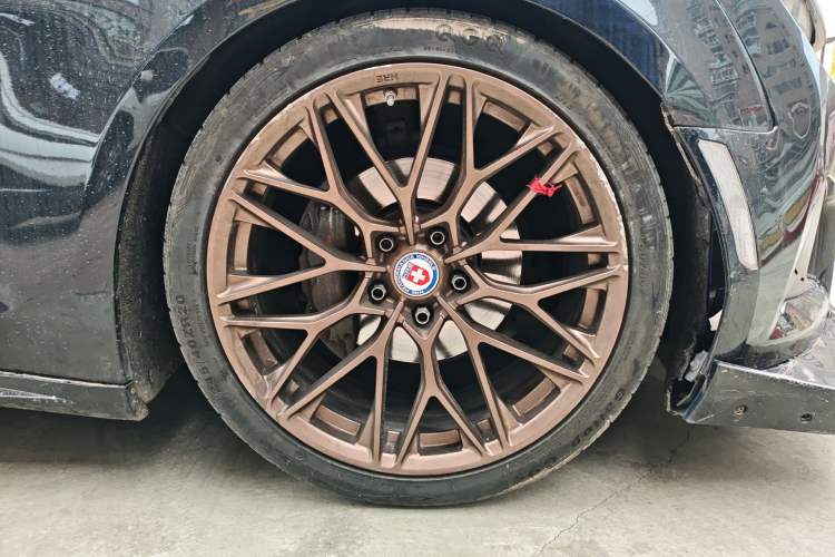 Used Chevrolet Camaro 2017 2.0T RS Right Front Wheel Hub