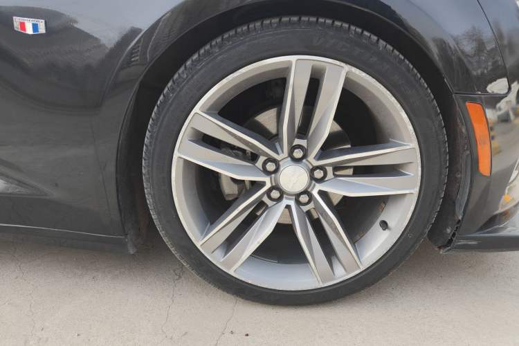Used Chevrolet Camaro 2017 2.0T RS Right Front Wheel Hub