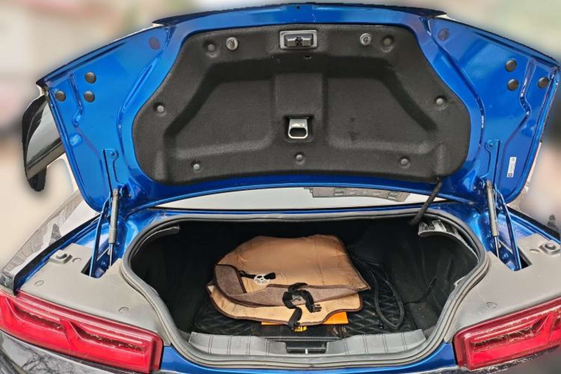 Used Chevrolet Camaro 2017 2.0T RS Trunk