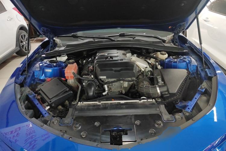 Used Chevrolet Camaro 2017 2.0T RS Engine Bay