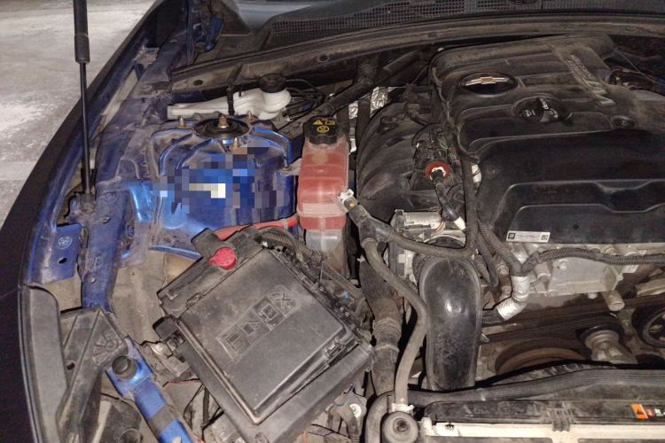 Used Chevrolet Camaro 2017 2.0T RS Engine Bay Right