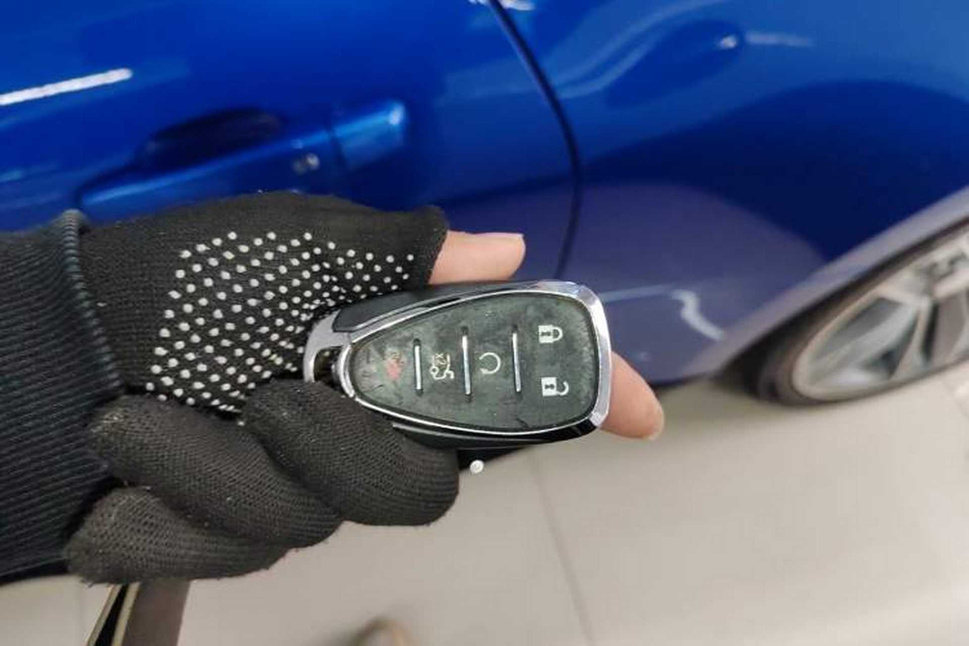 Used Chevrolet Camaro 2017 2.0T RS Interior 1