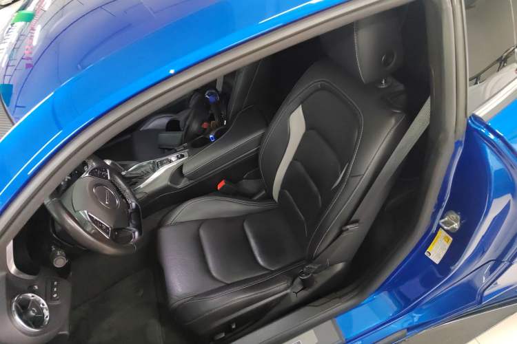 Used Chevrolet Camaro 2017 2.0T RS Left Front Seat