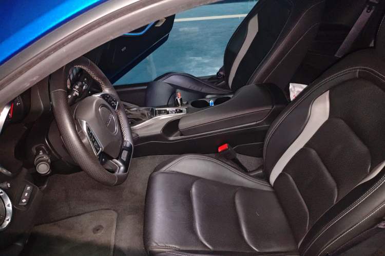 Used Chevrolet Camaro 2017 2.0T RS Left Front Seat