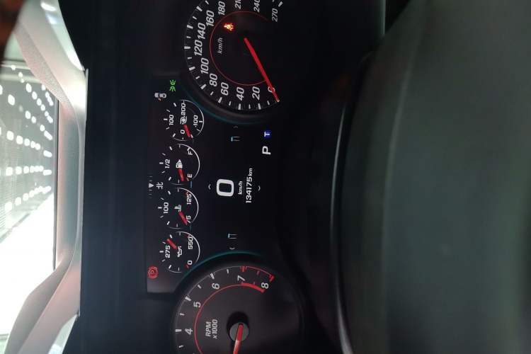 Used Chevrolet Camaro 2017 2.0T RS Odometer Close Up