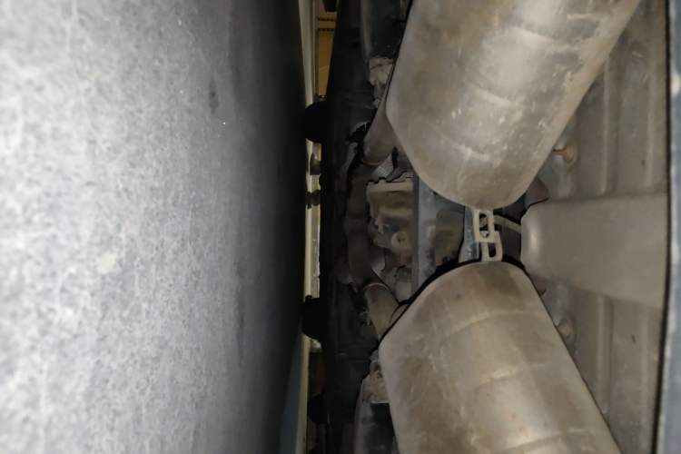 Used Chevrolet Camaro 2017 2.0T RS Chassis Rear Right