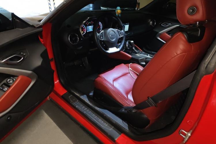Used Chevrolet Camaro 2017 2.0T RS Driver Seat