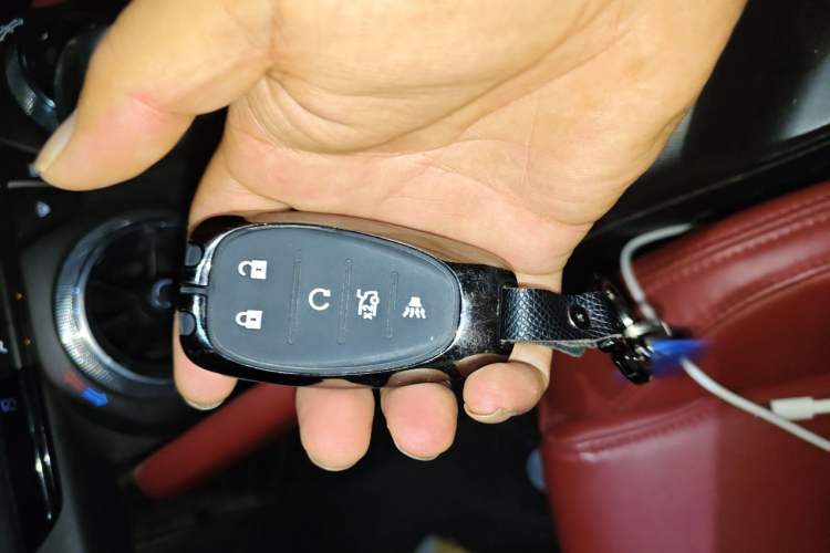 Used Chevrolet Camaro 2017 2.0T RS Vehicle Key