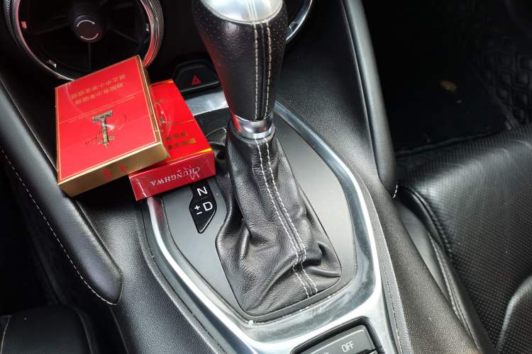 Used Chevrolet Camaro 2017 2.0T RS Gear Lever