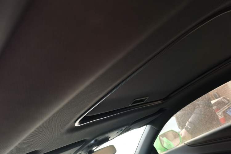 Used Chevrolet Camaro 2017 2.0T RS Headliner