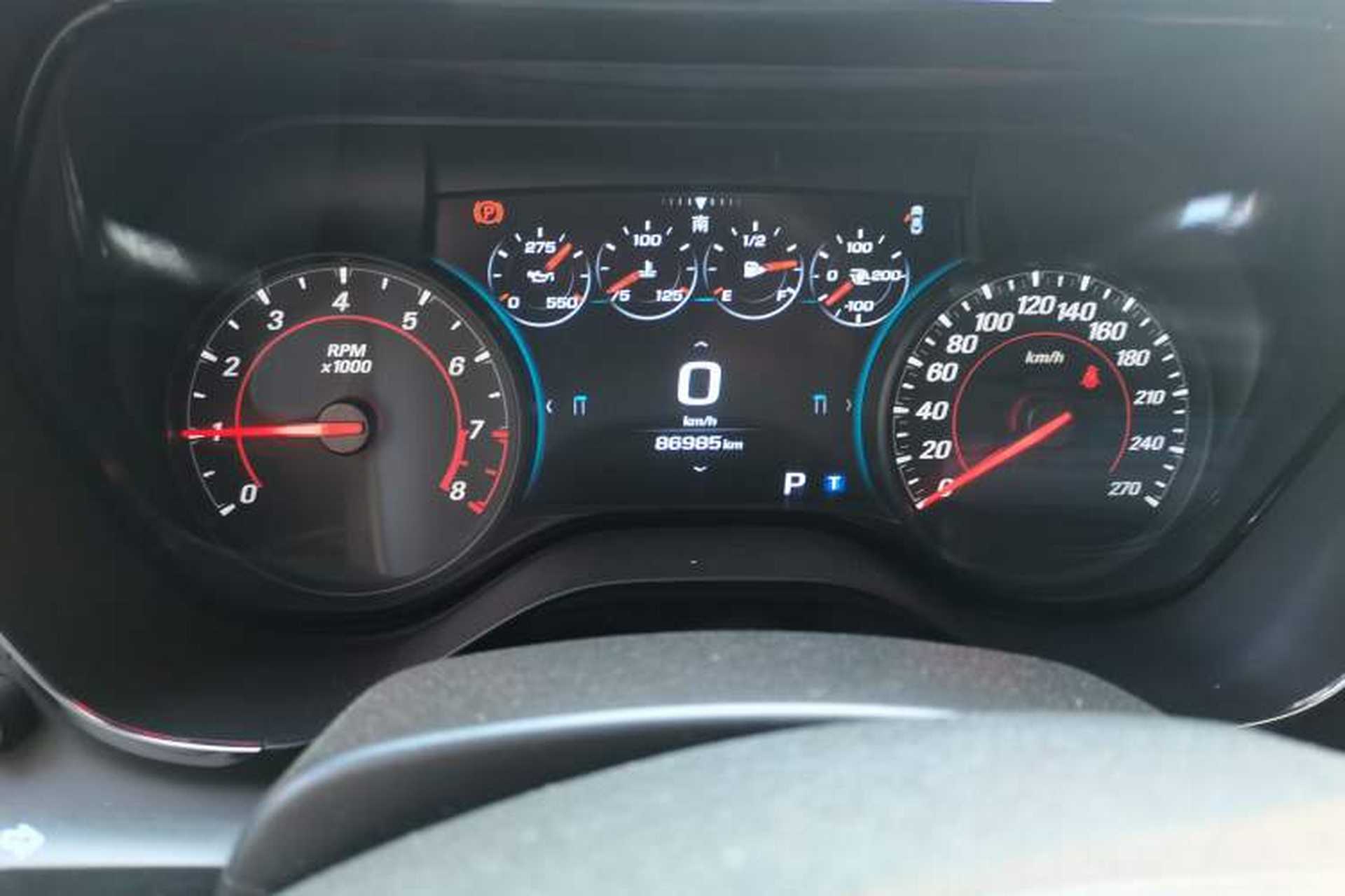 Used Chevrolet Camaro 2017 2.0T RS Odometer Close Up