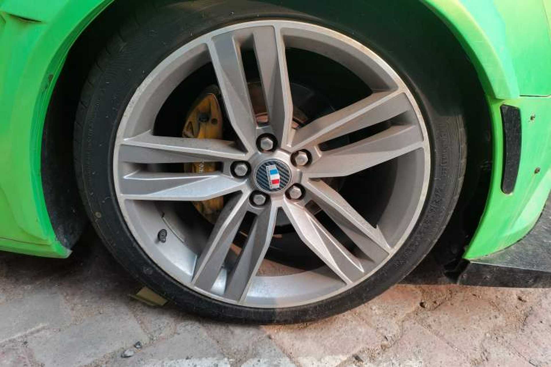 Used Chevrolet Camaro 2017 2.0T RS Right Front Wheel Hub