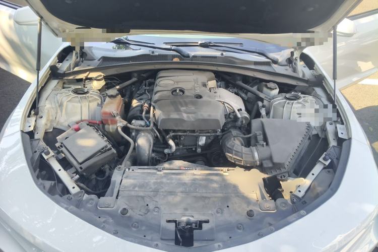 Used Chevrolet Camaro  Engine Bay