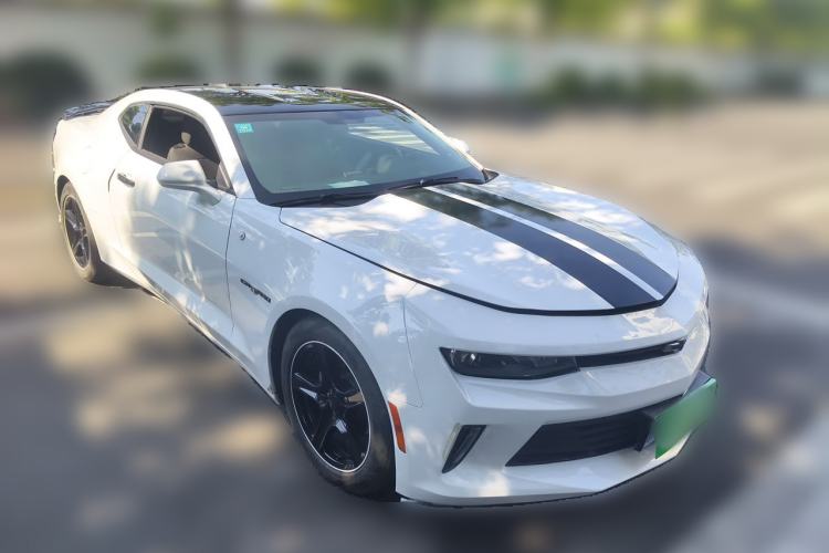 Used Chevrolet Camaro  Front Right 45 Deg
