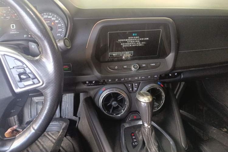 Used Chevrolet Camaro 2017 2.0T RS Audio And AC Panel