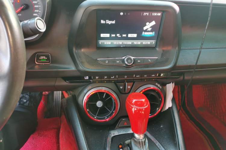 Used Chevrolet Camaro 2017 2.0T RS Audio And AC Panel