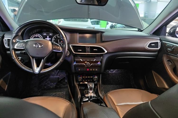 Used Chevrolet Camaro 2017 2.0T RS Center Console