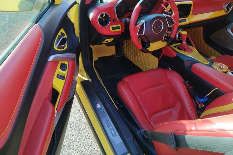 Used Chevrolet Camaro 2017 2.0T RS Driver Seat