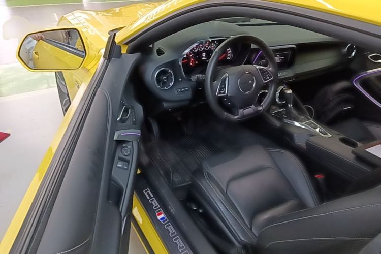 Used Chevrolet Camaro 2017 2.0T RS Driver Seat