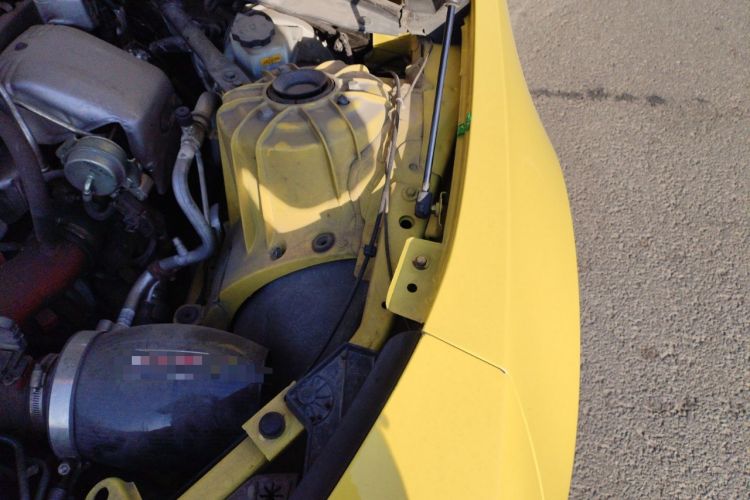 Used Chevrolet Camaro 2017 2.0T RS Engine Bay Left