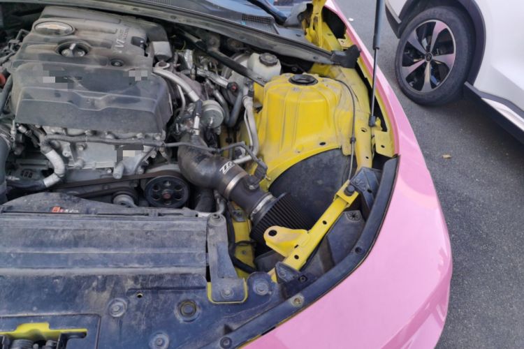 Used Chevrolet Camaro 2017 2.0T RS Engine Bay Left