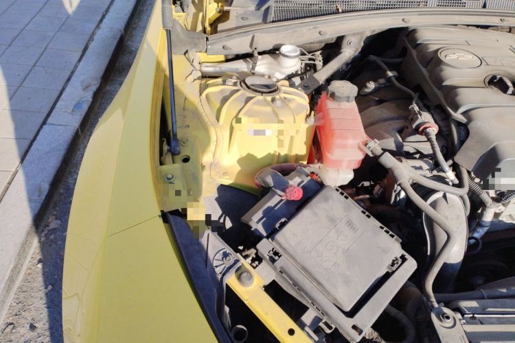Used Chevrolet Camaro 2017 2.0T RS Engine Bay Right