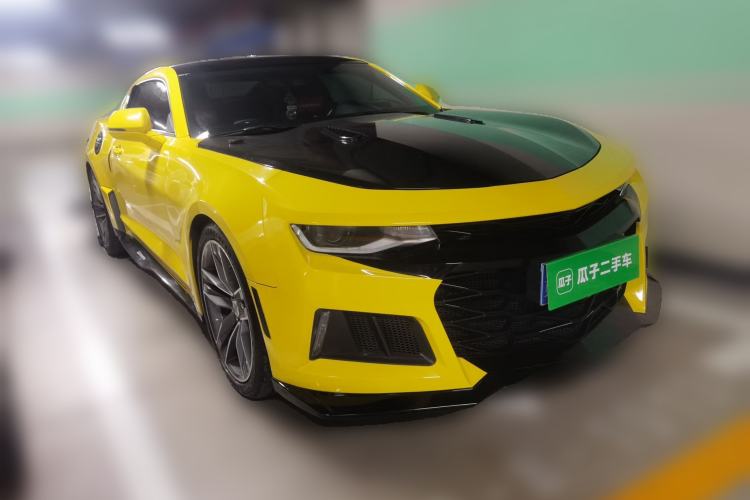 Used Chevrolet Camaro  Front Right 45 Deg