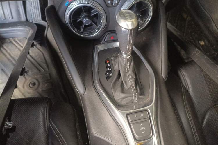 Used Chevrolet Camaro 2017 2.0T RS Gear Lever