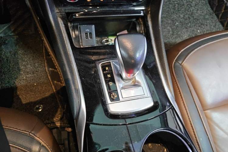 Used Chevrolet Camaro 2017 2.0T RS Gear Lever