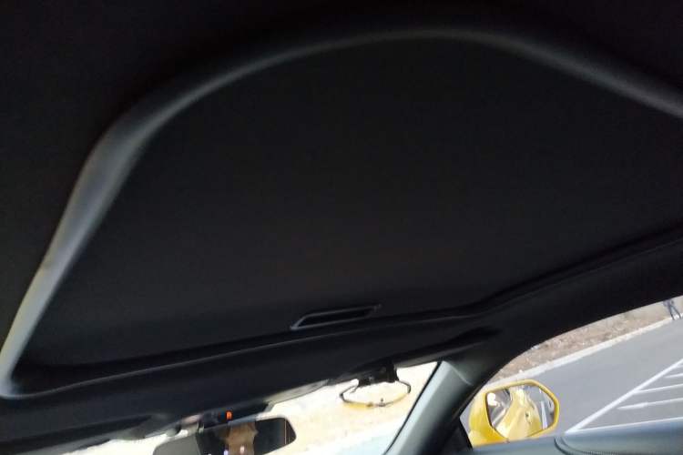 Used Chevrolet Camaro 2017 2.0T RS Headliner