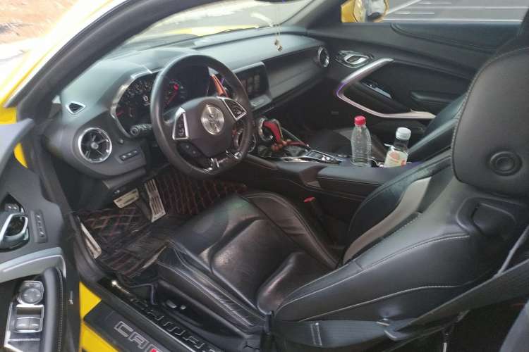 Used Chevrolet Camaro 2017 2.0T RS Left Front Seat