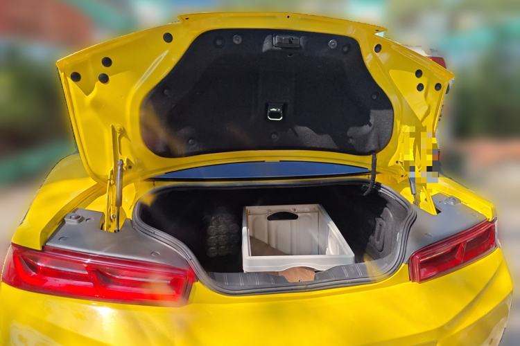 Used Chevrolet Camaro 2017 2.0T RS Trunk