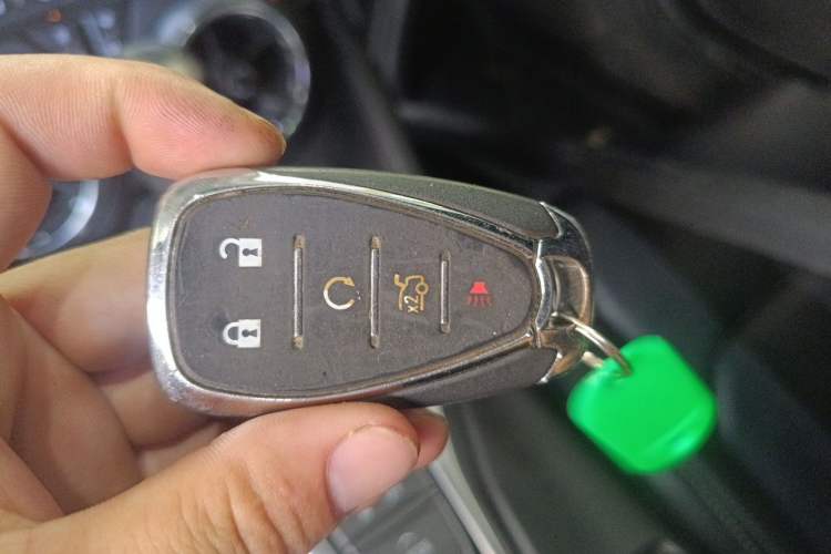 Used Chevrolet Camaro 2017 2.0T RS Vehicle Key