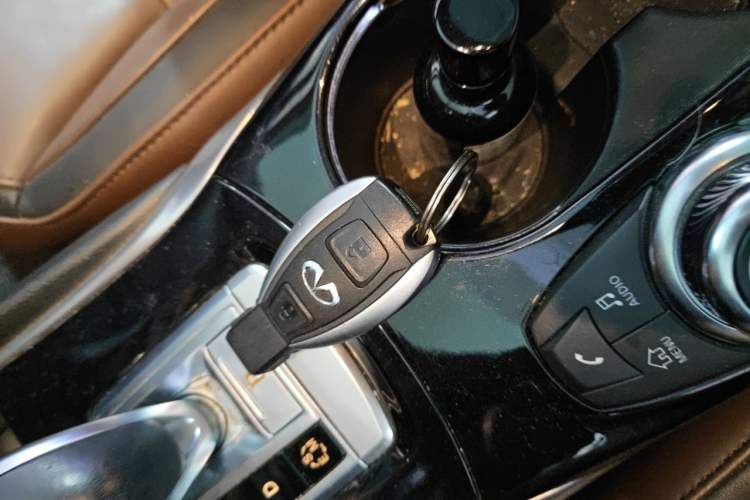 Used Chevrolet Camaro 2017 2.0T RS Vehicle Key
