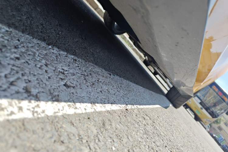 Used Chevrolet Camaro  Chassis Front Left
